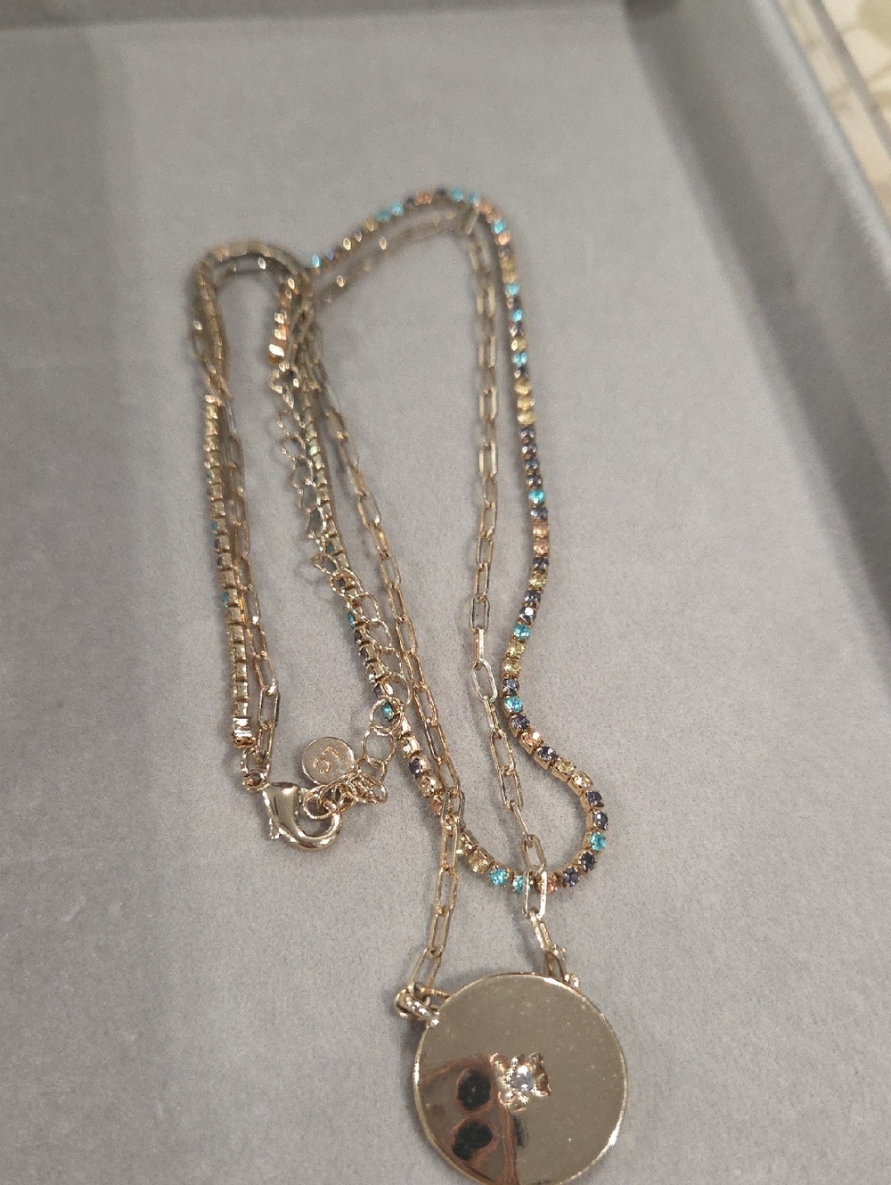 Elegant Gold Tone and Multi Colored Stones Pendant Necklace